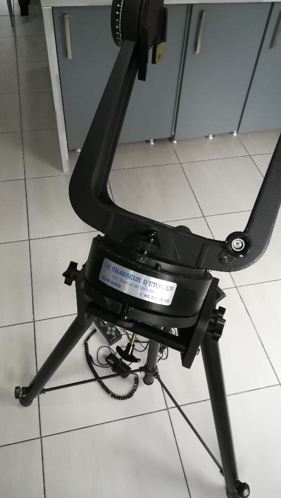 Trépied + table équatoriale + fourche Celestron