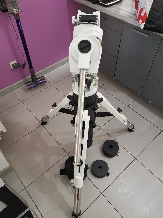 Ioptron CEM60 + trépied colonne Ioptron 