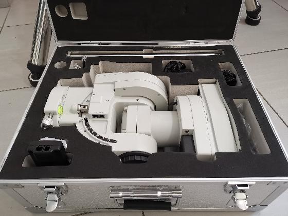 Ioptron CEM60 + trépied colonne Ioptron 