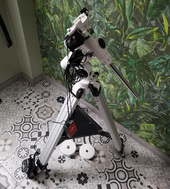 Monture EQ3 skywatcher motorisée complète