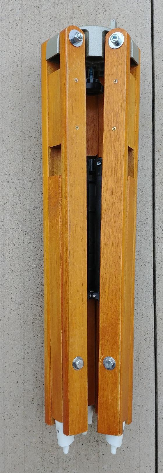 Platine Vixen GP sur petit trépied bois