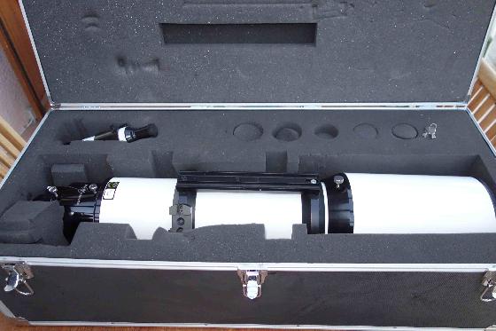 Lunette Astro-Professional 130 / 900  f:6.9 Apo