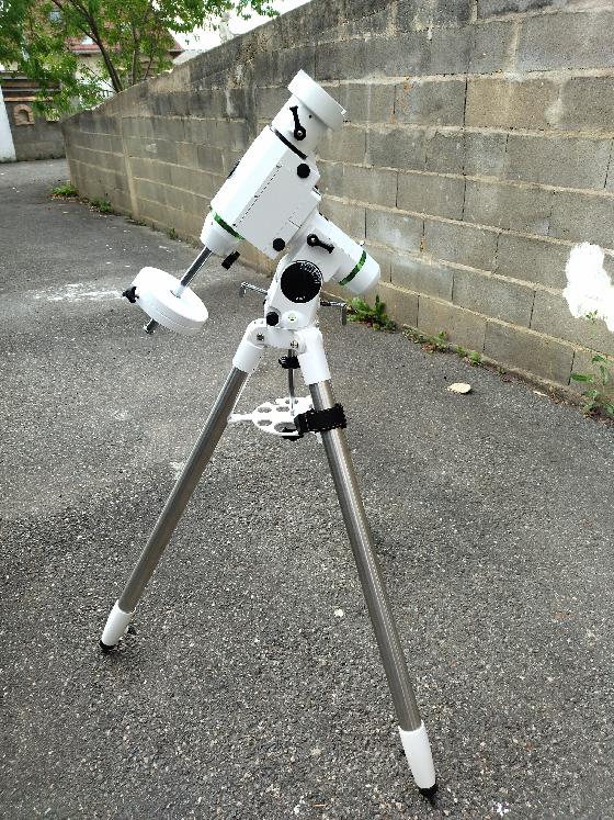 Lunette 80ED sur monture HEQ5 + valise et accessoires + réducteur/correcteur 0,85 SW