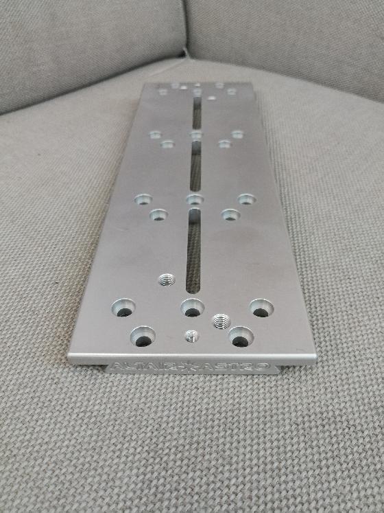 Queue d'aronde Losmandy Altair Astro 300mm