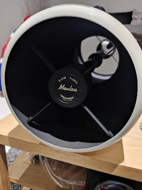 Takahashi Mewlon 210