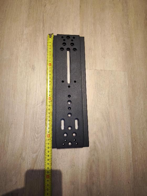 Vends plusieurs queues d'aronde Losmandy au choix (longueur 35, 33 et 18cm)