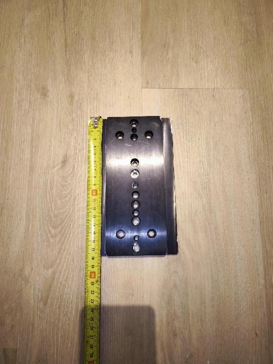 Vends plusieurs queues d'aronde Losmandy au choix (longueur 35, 33 et 18cm)