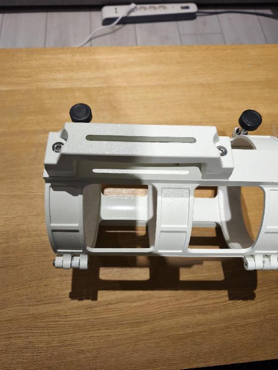 Colliers 155mm avec poignées et queue d'aronde Vixen