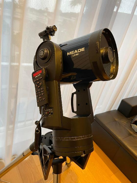 Télescope Meade Lx90 8’’ 203mm F10 avec table équatoriale