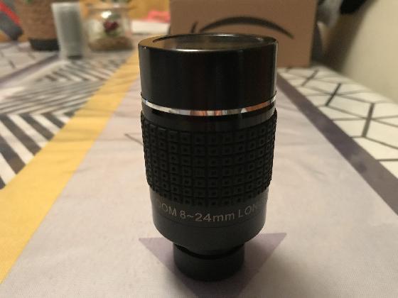 Oculaire zoom 8-24mm Omegon Pro super LE