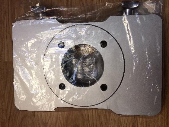 Queue d'aronde femelle Takahashi neuve