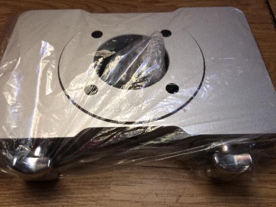 Queue d'aronde femelle Takahashi neuve