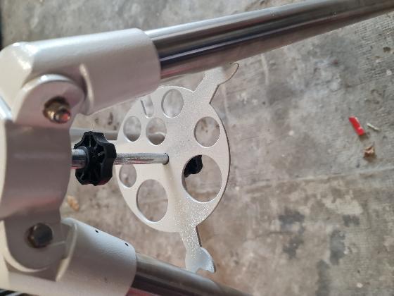 Trépieds astro (probablement) de marque Omegon