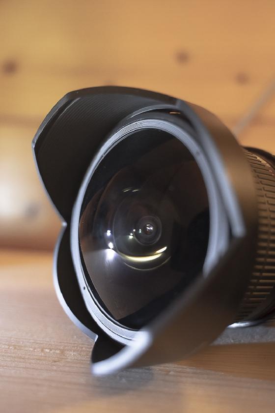 Samyang 14mm + 8mm (fish eye) monture CANON