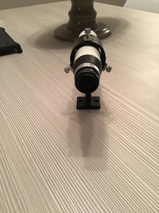 chercheur takahashi 6X30 + support noir