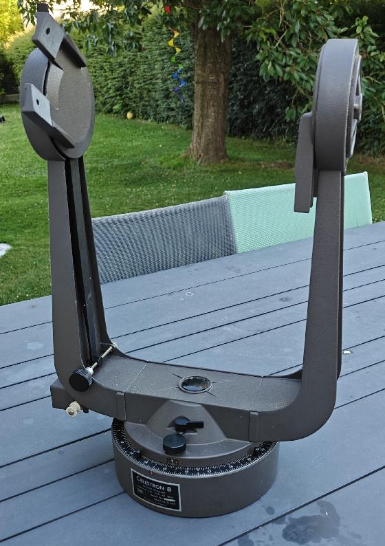 Ancienne Fourche de celestron C8 avec moteur