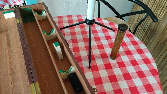 2 lunettes E.Vion France ; 40 et 50 mm 