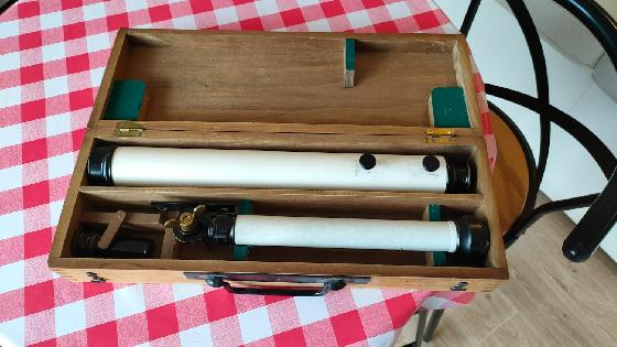 2 lunettes E.Vion France ; 40 et 50 mm 