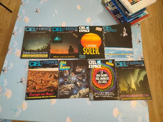 Lot 32 livres magasines et diapos 