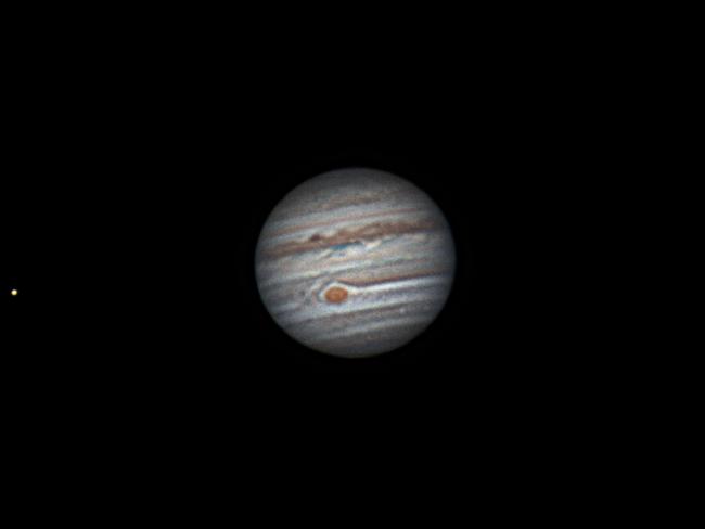 Jupiter et Io 24 avril 2018    2h03 TU