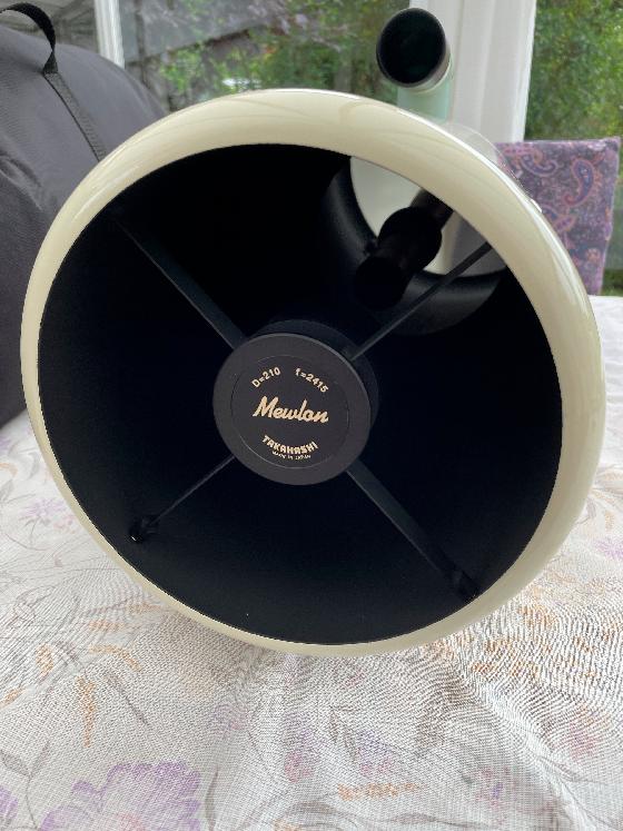 Takahashi Mewlon 210