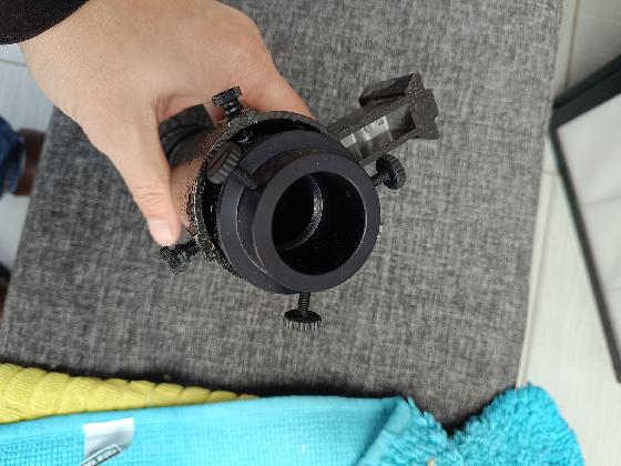 chercheur 9x50 celestron avec adapteur camera guide