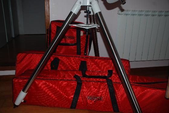 Télescope PERL Bellatrix NEQ-5 200/1000 + SACS Transport GEOPTIK + moteurAC/DEC + accessoires