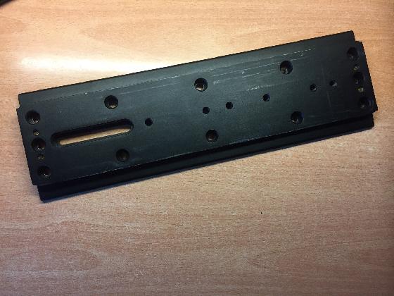 Queue d'aronde LOSMANDY L=470 mm