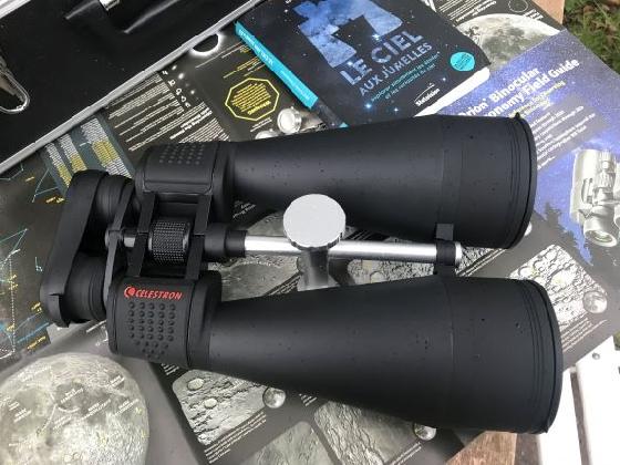 Jumelles Celestron SkyMaster 20x80 + Trépied + Guides