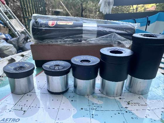 Takahashi Eyepieces Set - Made in Japan - coulant 24,5mm (image 1)  Takahashi Eyepieces Set - Made in Japan - coulant 24,5mm (image 2) Takahashi Eyepieces Set - Made in Japan - coulant 24,5mm (image 3