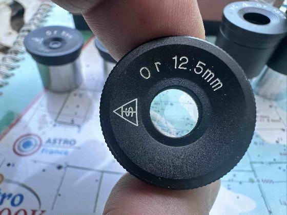 Takahashi Eyepieces Set - Made in Japan - coulant 24,5mm (image 1)  Takahashi Eyepieces Set - Made in Japan - coulant 24,5mm (image 2) Takahashi Eyepieces Set - Made in Japan - coulant 24,5mm (image 3