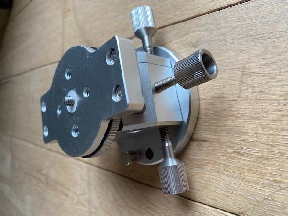 Base d'alignement polaire fin