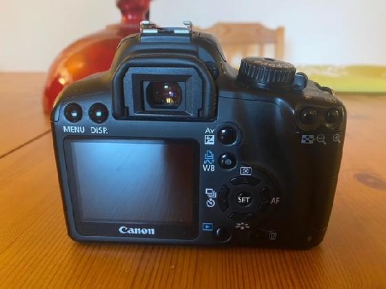 Canon 1000d défiltré partiel + accessoires