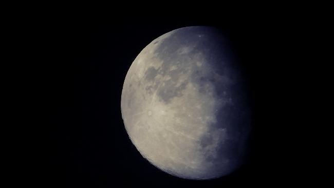 Lune prise avec Smartphone Note 4 sur Starseeker 150/750