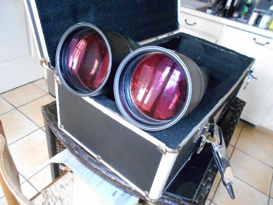 Jumelles astronomiques Brightsky ( Omegon) 28x110 et valise pour bricoleur