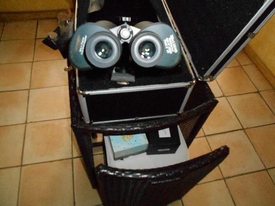 Jumelles astronomiques Brightsky ( Omegon) 28x110 et valise pour bricoleur