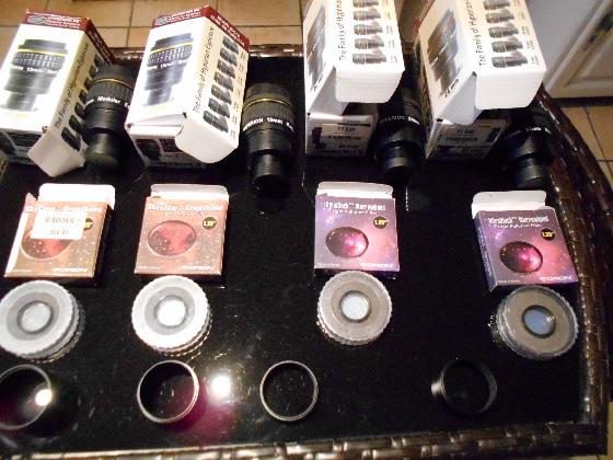 matériel complet pour l'observation aux moyen de jumelles astronomiques