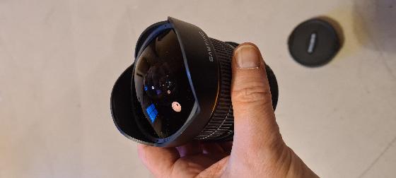 Objectif Samyang fisheye 8mm 3.5 canon EF
