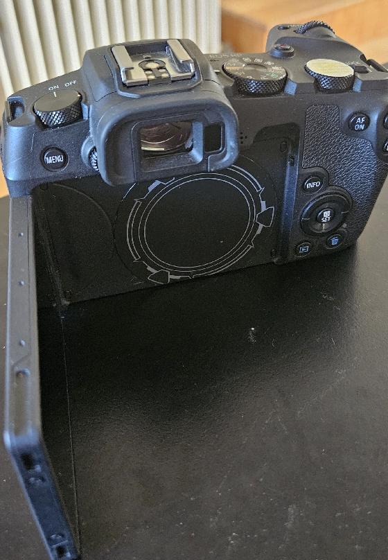 Canon EOS RP Refiltré Astrodon + accessoires et filtres