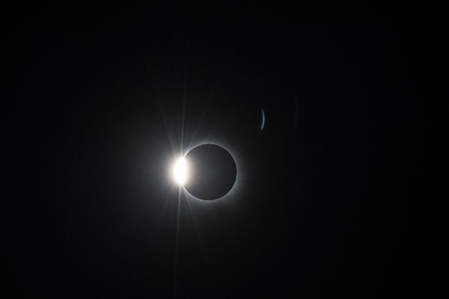 Eclipse2024: Diamond Ring C2
