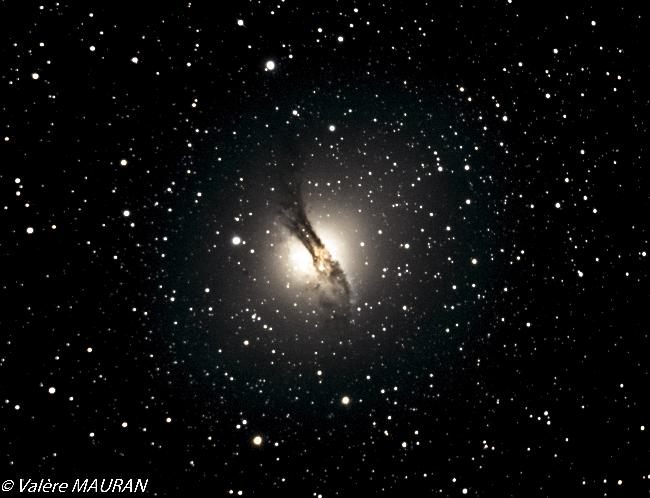 NGC5128 (Galaxie centaurus A)