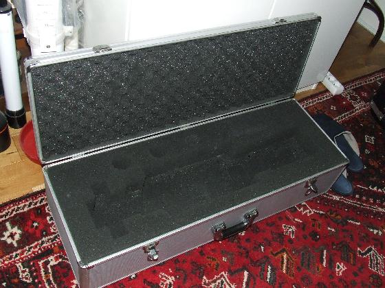 Valise alu Sky Watcher typiquement pour 100ED