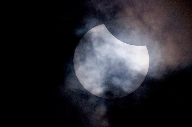 Eclipse nuageuse