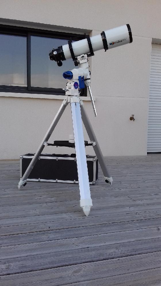Telescope comme neuf  APM107/700