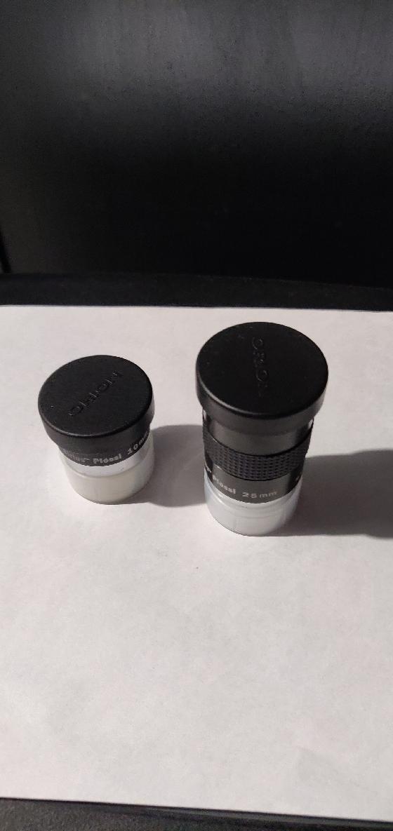 Oculaires Orion Sirius Plössl 25mm et 10 mm 