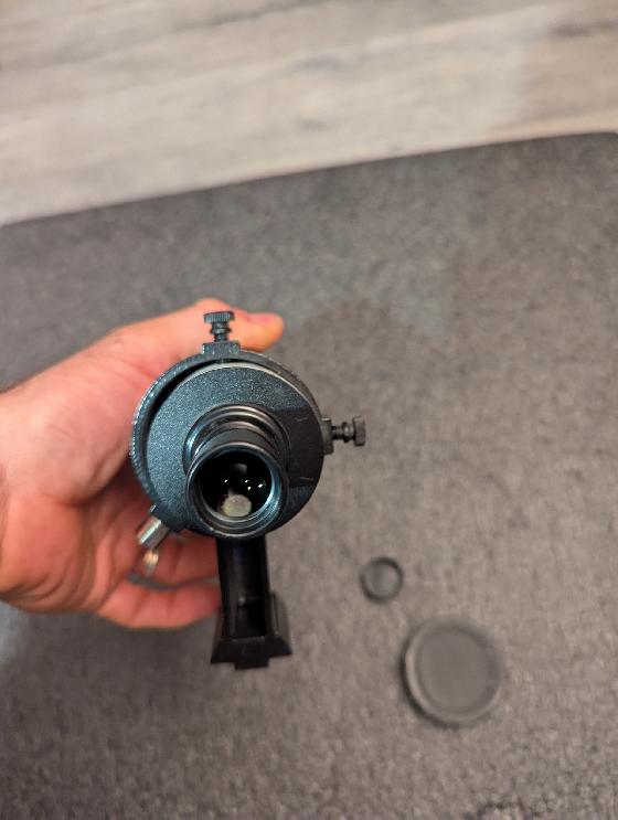 Chercheur droit 8x50