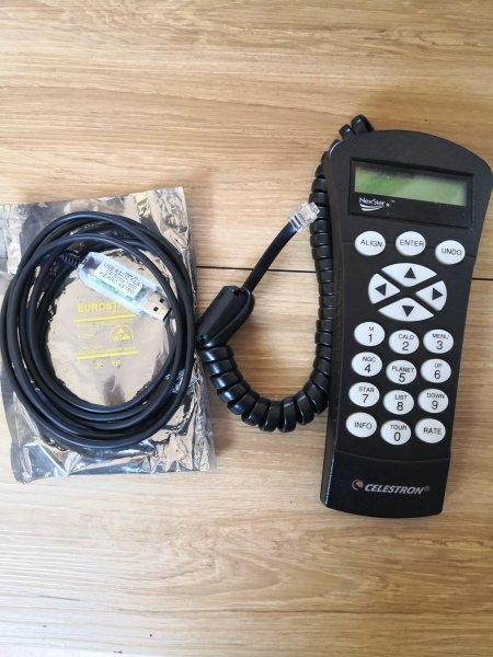 Raquette NexStar et son câble interface USB-RS232