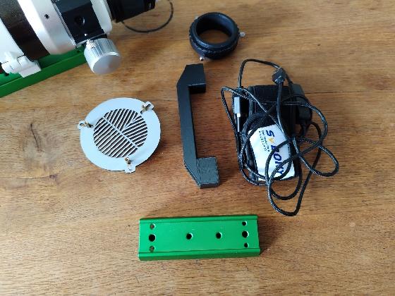 Lunette Skywatcher 72ED + correcteur + accessoires