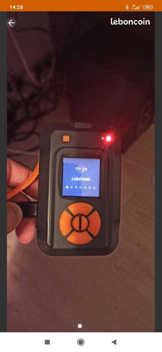 Objectif Samyang 135mm f/2 pour Canon et un déclencheur Miops Smart