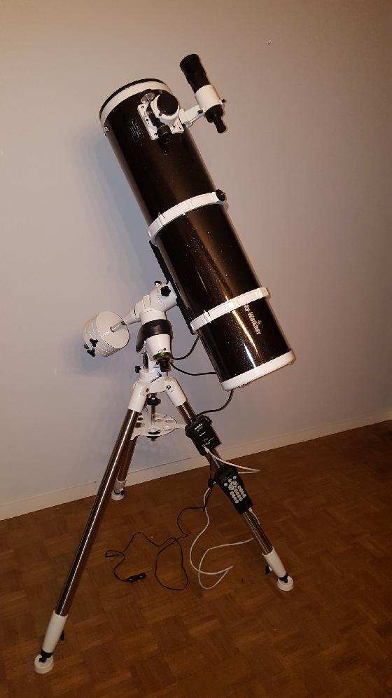 NEQ5 GOTO + Skywatcher 200/1000 + Accessoires